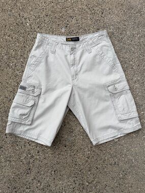 Lee Cargo Shorts Men’s Light Gray Utility Shorts Size 30 Multiple Pockets Cotton